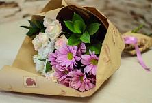Букет цветов из:  Розы и Хризантемы #REPLACE_PRED# Герге