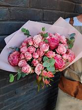 Букет цветов из:  Розы в Герге